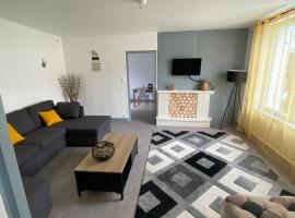 Fully equipped house，位于Saint-Benoît-sur-Loire的酒店