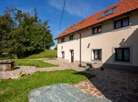 Studio Für 4 Personen Ca, 106 M Sup2 In Gozd, Krain Innerkrain