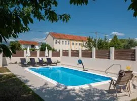 NEW! Villa Josefina with heated Pool