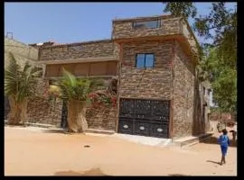 Maison Manour