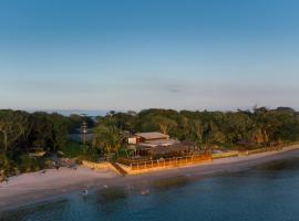 Pousada Do Sol Ilha do Mel，位于巴拉那瓜的酒店