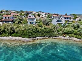Sea front condo on the Gulf of Pagasitikos，位于Marathos的分契式公寓