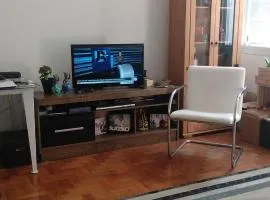 Quarto Privado Com Ar Condicionado e Estacionamento