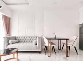 The Empire Tower Private Condo - New, Close to beach, Gym, Sauna, Pool，位于乔木提恩海滩的分契式公寓