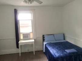 Bedroom close to stadiums and downtown