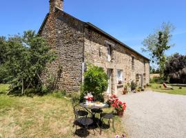 Beautiful Home In Andouillé-Neuville，位于Andouillé-Neuville的酒店