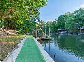 Lake Front Bed & Breakfast with Boat Ramp