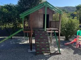 Casa 3 quartos reformada em dezembro de 2024