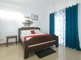 RedDoorz Premium at Casa LenidaRose