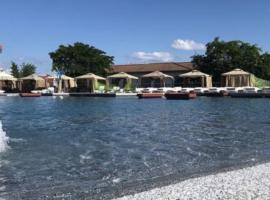 Lake Ozark at Regalia Resort Spacious 3 Bedroom Condo，位于奥沙克湖的酒店
