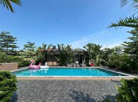 Lakeside View Villa Chuong My Ha Noi，位于Thuận Lương的酒店