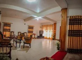 Araliya Holiday Home