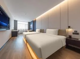 威海火炬八街山东大学亚朵酒店(威海火炬八街山东大学店) 