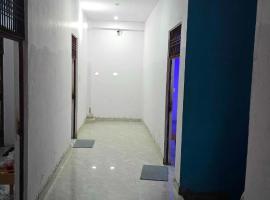Hotel O The Moon in，位于Jhūsi的酒店