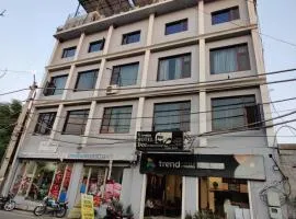 Dee Intercontinental