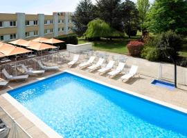 Novotel Macon Nord - Porte de Bourgogne，位于马孔的酒店
