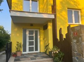 La Cubanita，位于Kojsko的酒店