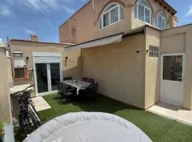 CASA Adosada obra nueva Calas santa pola del este 50 metros del mar