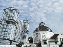 Vasaka The Reiz Condo，位于棉兰的酒店