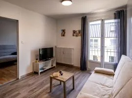 Appartement paisible au bord de l Isle avec parking