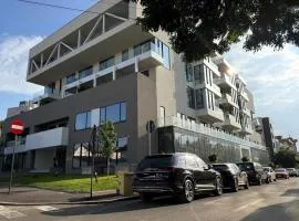 Walter Loft Luxury Residence- Self Check-in & Underground Parking