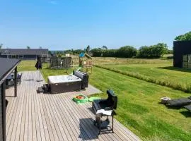 Beautiful Home In Børkop With Sauna