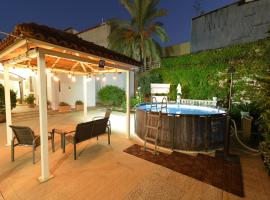 Vacation home with private pool, Floridia，位于弗洛里迪亚的酒店