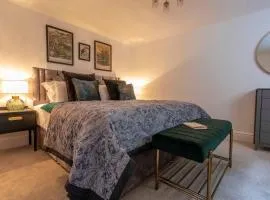 Central, beautiful home - with parking