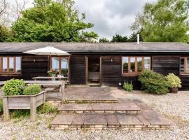 Beautiful Box Hill Lodge，位于博克斯的酒店