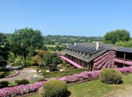 Castel Novel Cottage，位于瓦雷斯的酒店