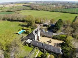 Manoir de Fornebello 16e siècle - Gites avec piscine