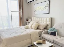 The Cozy Clouds Staycation