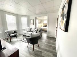 Cozy Lancaster Apartment Near Attractions，位于兰开斯特的酒店