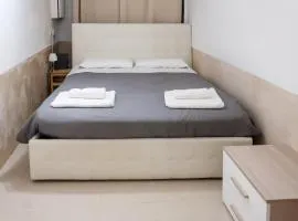 room with private bathroom Stella 1