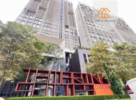 The Executive Lofts - Cyber City Suites，位于塞贝维的酒店