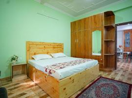 Riddhi Homestays Dharampur，位于Dharampur的酒店