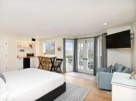 Harbor View Cozy Retreat for 2