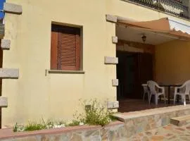 FTA-BEL01apt 6 pax vicino al mare