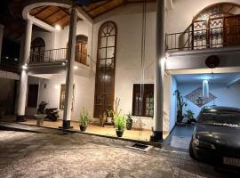 Villa Suriya，位于Tennekumbura的酒店