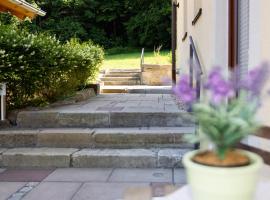 Landgut Seebühne Steigerwald - Guesthouse，位于Vestenbergsgreuth的酒店