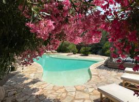 Luxueuse Villa, Hyper centre PORT de PORTO VECCHIO，位于维琪奥港的酒店