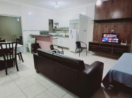CASA - 3 quartos com ar - 2 banheiros - garagem para 2 carros