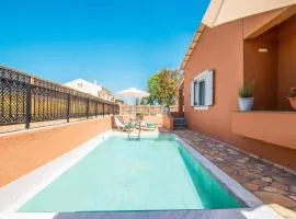 Villa Mandola by Villa Plus