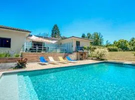 Gorgeous Home In Coursac