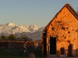 hotel el aguamiel，位于Lunlunta的酒店