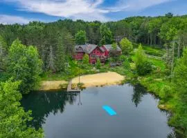 Hot Tub and Private Sauna Wausau Family Home