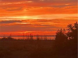 Tobermory Tides bed and breakfast，位于托伯莫里的酒店