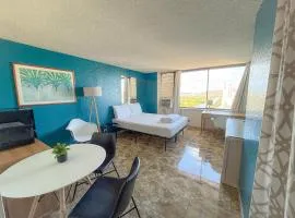 Hawaiian Monarch 2508 condo