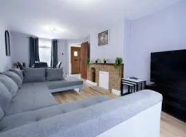 Bliss House - Modern 3Beds with Sweeping Views