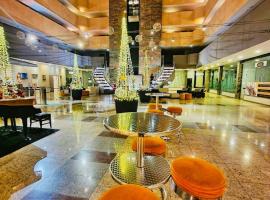 International Airport Flat